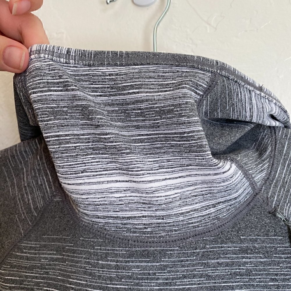Marmot Hooded Running Pullover Gray Stripe XS - Picture 9 of 11
